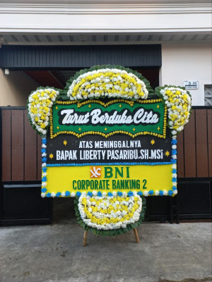 Papan Bunga Duka di Bahagia